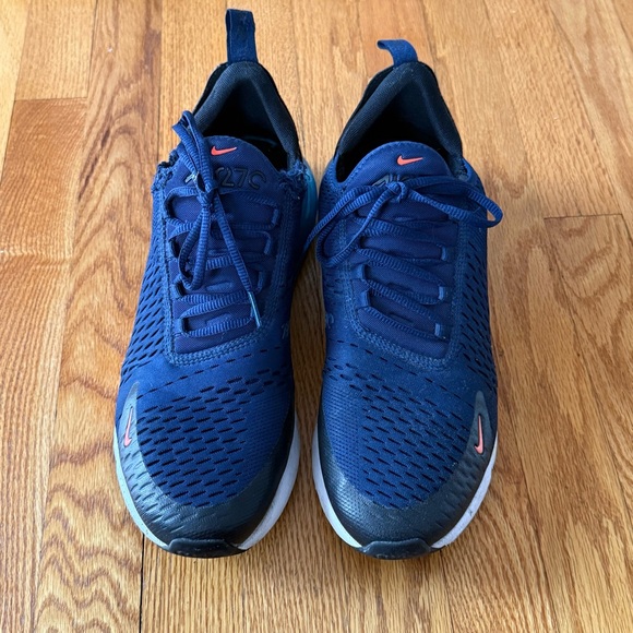 Nike Air Max 270 - Picture 4 of 10